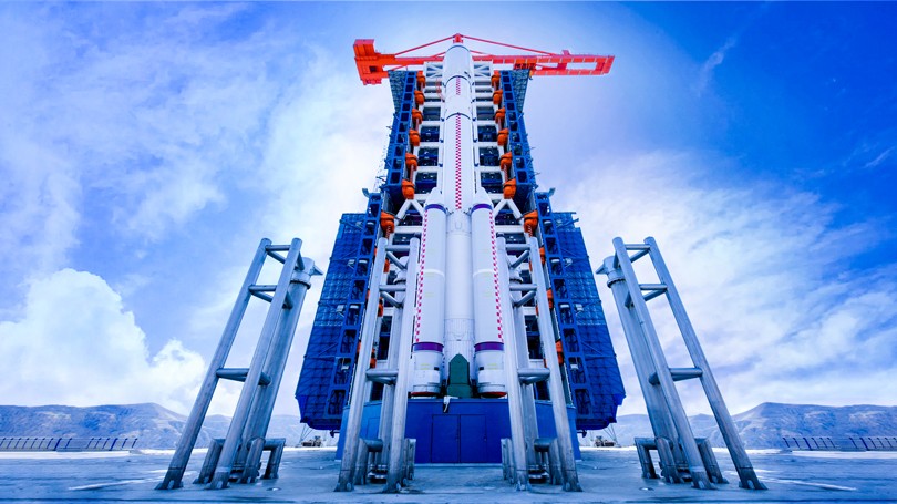 4-小勐拉99厅100t塔式起重机服务于太原卫星发射基地.jpg